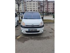 Sahibinden Citroen Berlingo 1.6 HDi Selection 2013 Model  157.000 km Beyaz