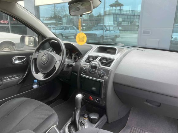 Temiz Güneş Yanıksız Bakımlı 2005 Megane 1.6 Dynamique 