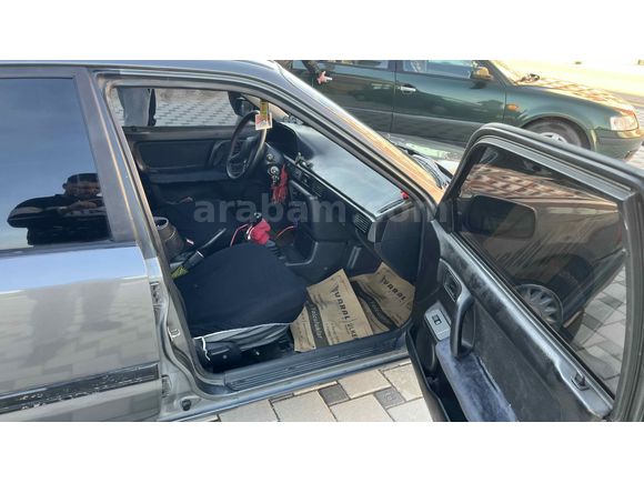 Sahibinden Mazda 323 1.6 1991 Model 
