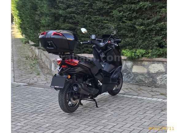 EG OTOMOTİVDEN 2025 X-MAX 250 TECH MAX ŞEHİR PAKETİ+ARKA ÇANTA