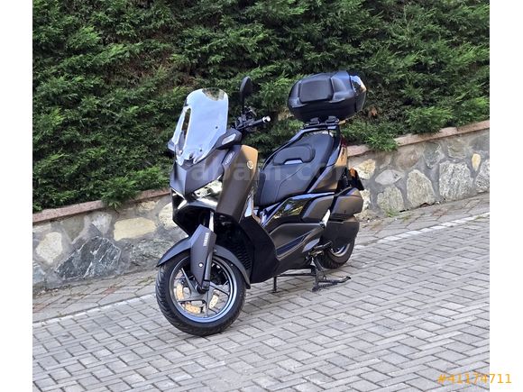 EG OTOMOTİVDEN 2025 X-MAX 250 TECH MAX ŞEHİR PAKETİ+ARKA ÇANTA