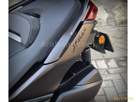 EG OTOMOTİVDEN 2025 X-MAX 250 TECH MAX ŞEHİR PAKETİ+ARKA ÇANTA