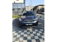Sahibinden Kia Stonic 1.4 MPI Cool 2020 Model  50000 km Mavi