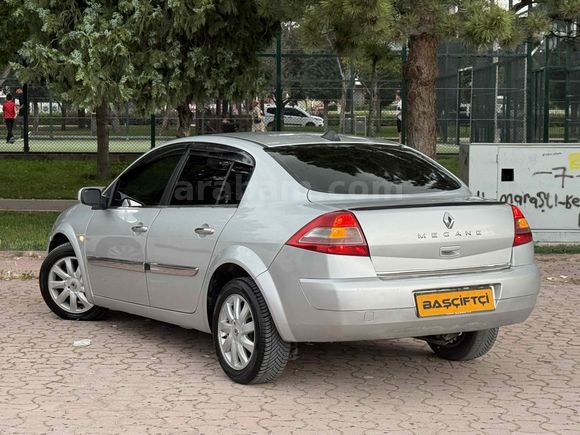 HATASIZ BOYASIZ 2009 MODEL MEGANE 2 6 İLERİ