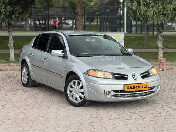HATASIZ BOYASIZ 2009 MODEL MEGANE 2 6 İLERİ