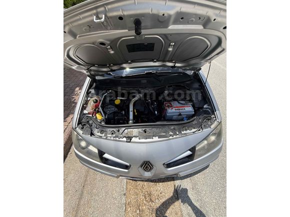 HATASIZ BOYASIZ 2009 MODEL MEGANE 2 6 İLERİ