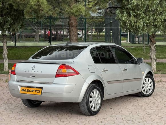 HATASIZ BOYASIZ 2009 MODEL MEGANE 2 6 İLERİ