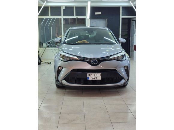 Sahibinden Toyota C-HR 1.8 Hybrid Passion 2020 Model Antalya 39.000 km Gri (titanyum)