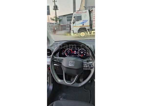 Sahibinden Seat Arona 1.0 EcoTSI Style Plus 2023 Model