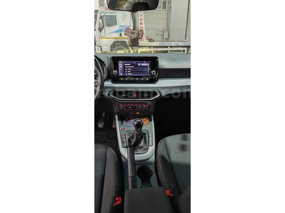 Sahibinden Seat Arona 1.0 EcoTSI Style Plus 2023 Model