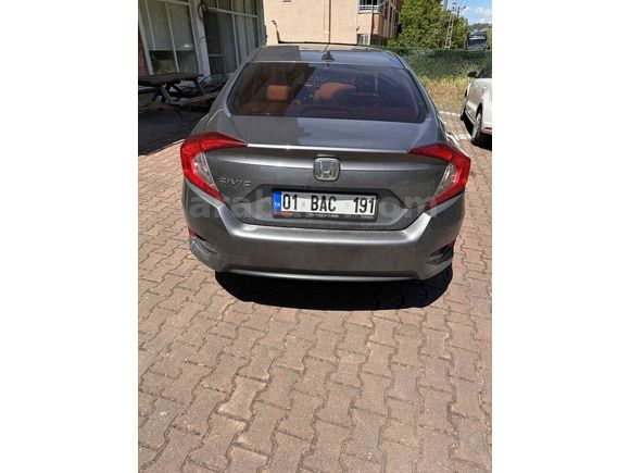 Tertemiz Honda Civic 1.6i VTEC Eco Executive 2017 Model