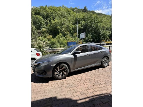 Tertemiz Honda Civic 1.6i VTEC Eco Executive 2017 Model