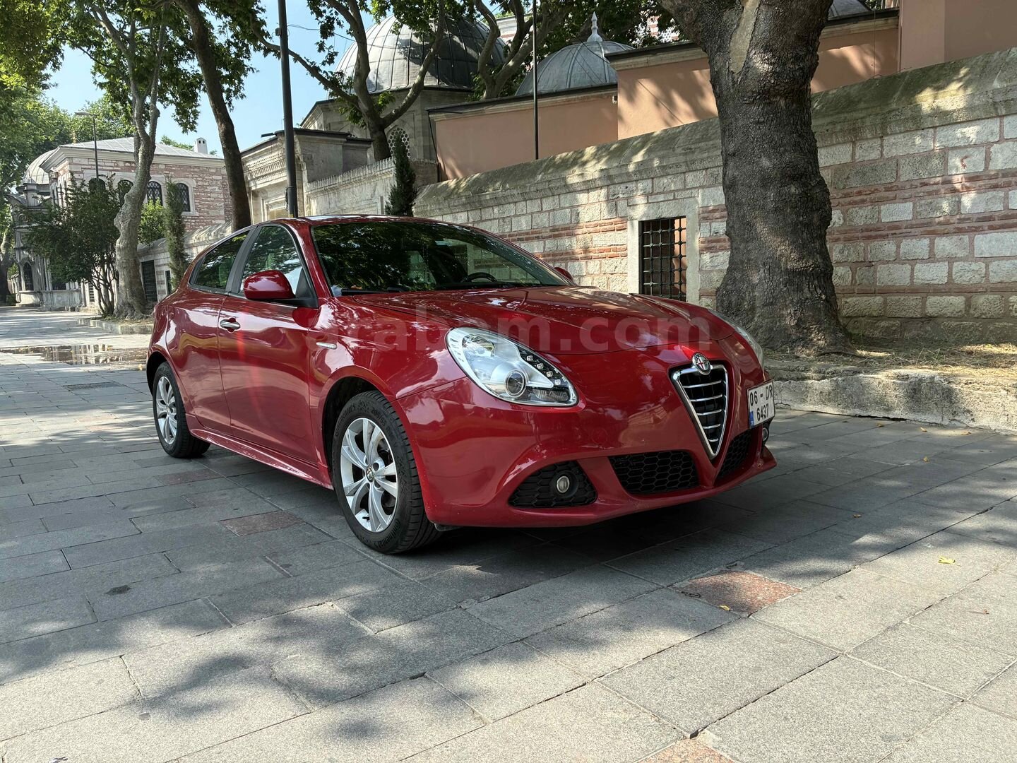 Sahibinden Alfa Romeo Giulietta 1.6 JTD Progression Plus 2012 Model İstanbul 222.000 km Kırmızı 4