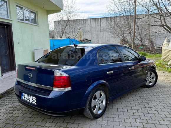 Opel Vectra 2004