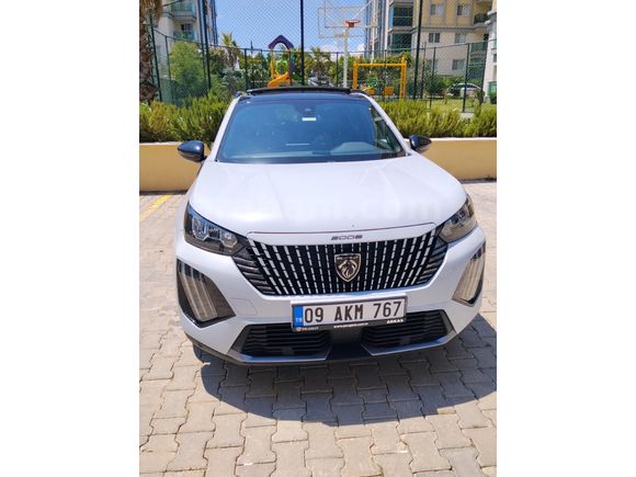 Sahibinden Peugeot 2008 1.2 PureTech Allure 2023 Model