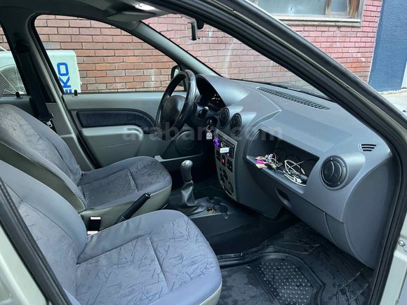 Sahibinden Dacia Logan 1.5 dCi Ambiance 2006 Model 