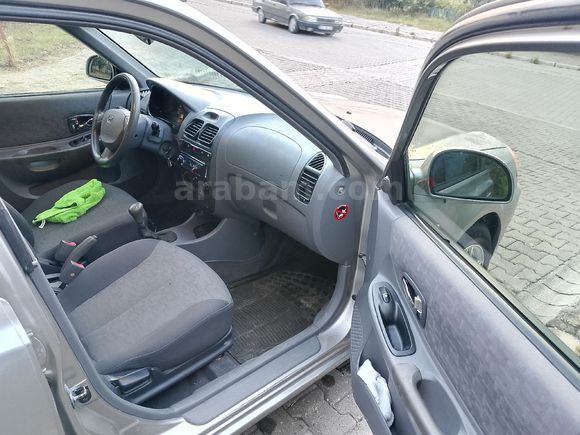 Galeriden Hyundai Accent 1.6 Admire 2004 Model Osmaniye