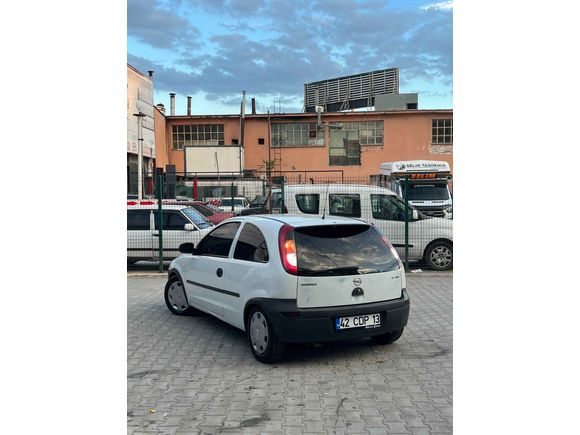 Galeriden Opel Corsa 1.7 DTi Comfort 2003 Model Konya
