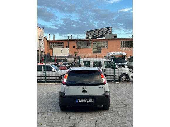 Galeriden Opel Corsa 1.7 DTi Comfort 2003 Model Konya