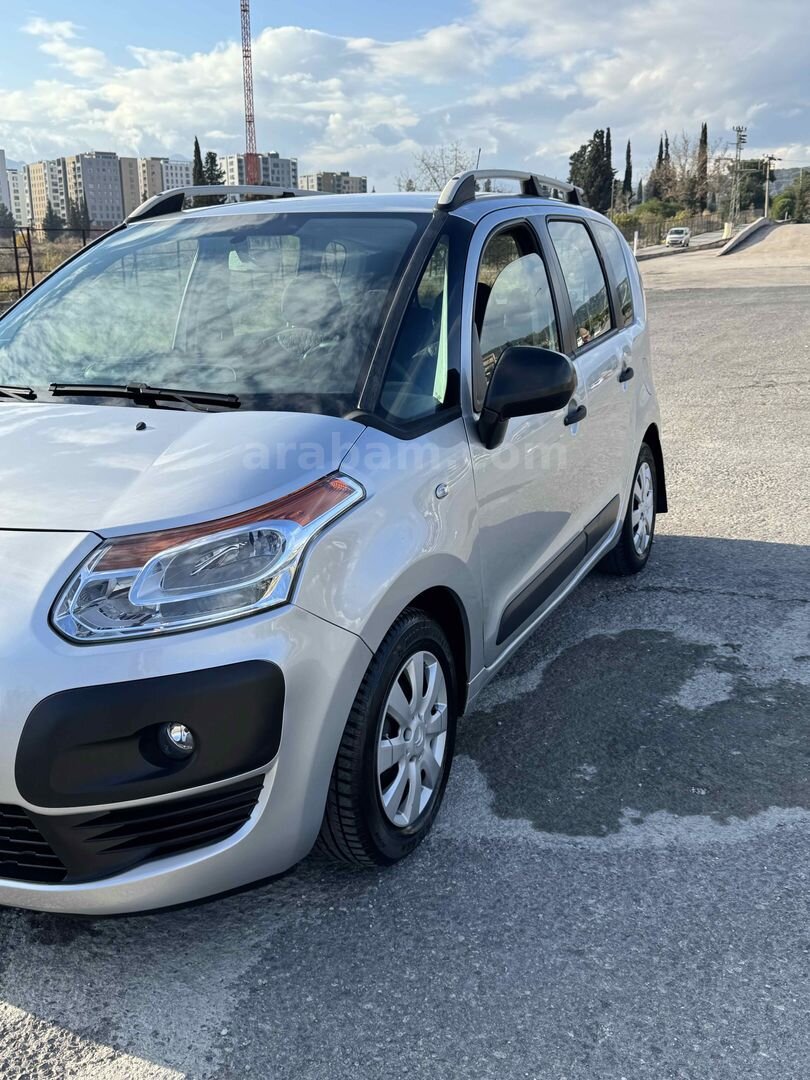 Sahibinden Citroen C3 Picasso 1.6 HDi SX 2009 Model Antalya 199.000 km Gri 3
