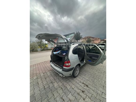 Sahibinden Renault Scenic 1.6 RXT 2001 Model