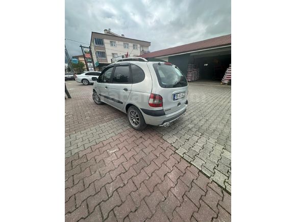 Sahibinden Renault Scenic 1.6 RXT 2001 Model
