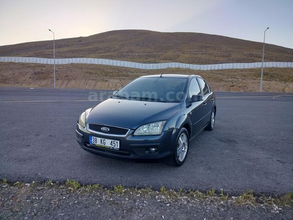 Sahibinden Ford Focus 1.6 TDCi Ghia 2008 Model