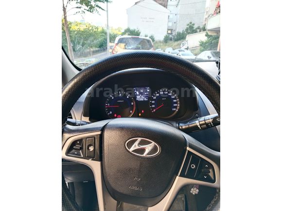 Sahibinden Hyundai Accent Blue 1.6 CRDI Mode Plus 2014 Model 