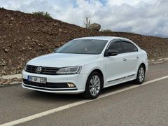 2.Sahibinden 2017 model 1.5 parça boyalı İçi Bej Tertemiz Masrafsız Jetta…