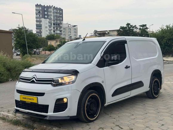 Galeriden Citroen Berlingo 1.5 BlueHDI Feel X 2023 Model Mersin