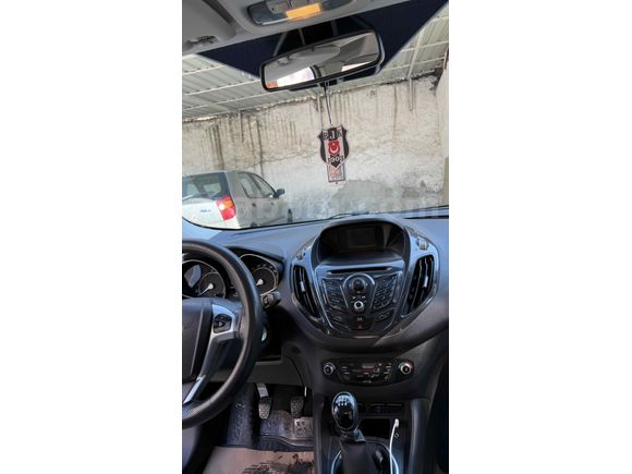 Sahibinden Ford Tourneo Courier 1.6 TDCi Titanium Plus 2014 Model 