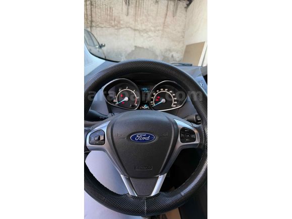 Sahibinden Ford Tourneo Courier 1.6 TDCi Titanium Plus 2014 Model 