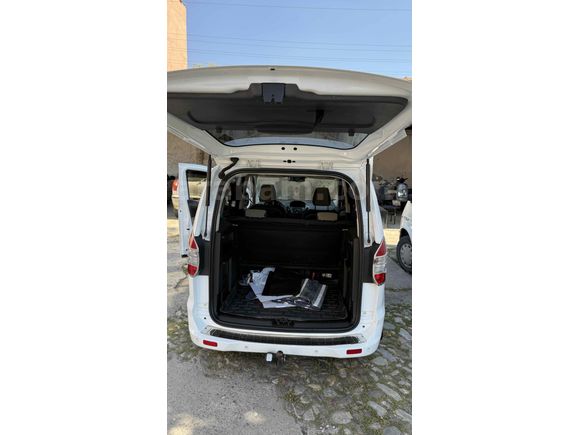 Sahibinden Ford Tourneo Courier 1.6 TDCi Titanium Plus 2014 Model 