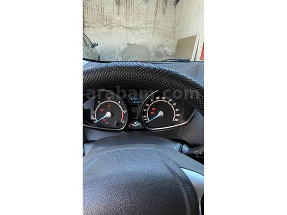 Sahibinden Ford Tourneo Courier 1.6 TDCi Titanium Plus 2014 Model 