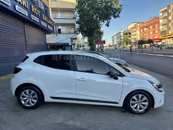 Sahibinden Renault Clio 1.0 TCe Joy 2022 Model 