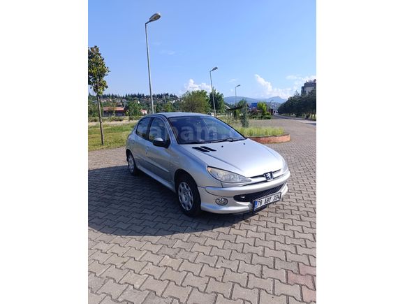 Sahibinden Peugeot 206 1.4 Feline otomatik 2005 Model