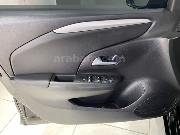 otomobil Opel Corsa 1.2 T Edition AT8