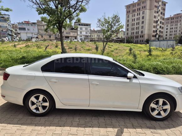Sahibinden Volkswagen Jetta 1.6 TDi Comfortline 2012 Model