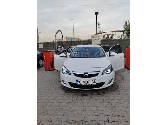 Sahibinden Opel Astra 1.4 T Cosmo 2011 Model