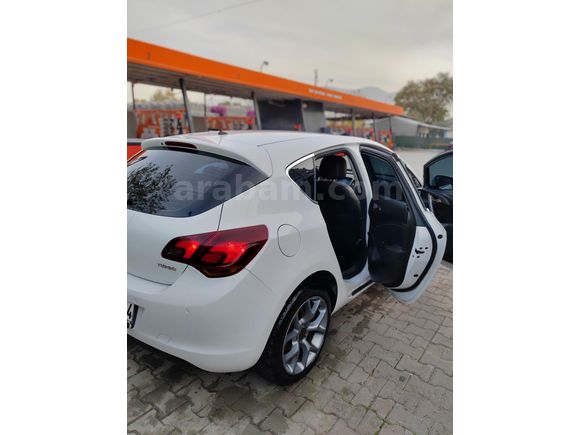 Sahibinden Opel Astra 1.4 T Cosmo 2011 Model