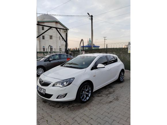 Sahibinden Opel Astra 1.4 T Cosmo 2011 Model