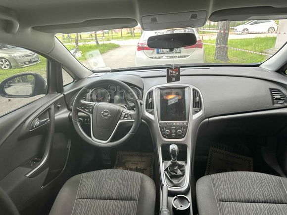 Emniyet Mensubundan Opel Astra 1.4 T Edition Plus 2019 Model 