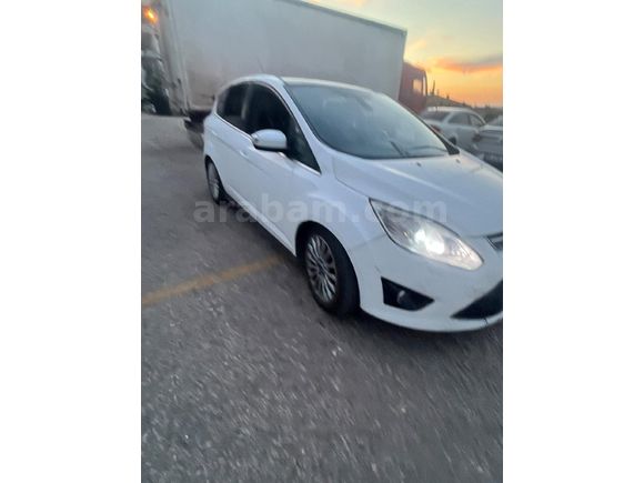 Sahibinden Ford C-Max 1.6 TDCi Titanium 2012 Model  286.000 km Beyaz