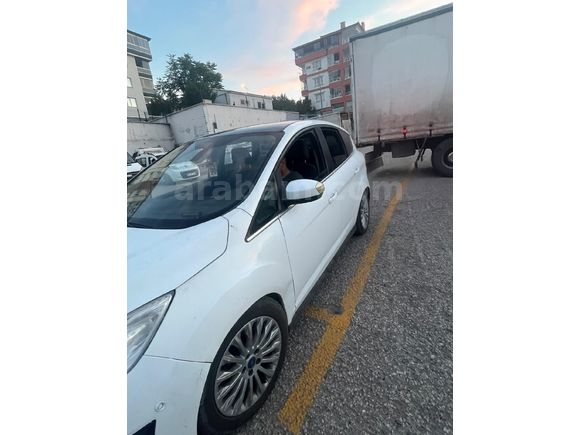 Sahibinden Ford C-Max 1.6 TDCi Titanium 2012 Model  286.000 km Beyaz