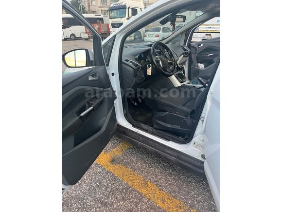 Sahibinden Ford C-Max 1.6 TDCi Titanium 2012 Model  286.000 km Beyaz