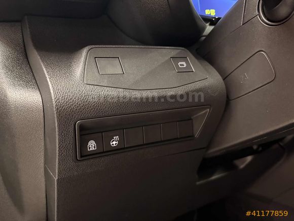 SAYCAR'DAN 2026 0 KM OPEL COMBO EDİTON /YÜKSEL KONSOL/