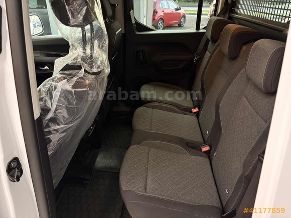 SAYCAR'DAN 2026 0 KM OPEL COMBO EDİTON /YÜKSEL KONSOL/