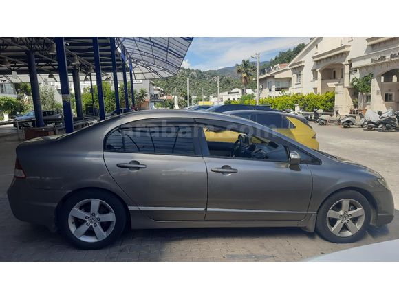 Sahibinden Honda Civic 1.6i VTEC Premium 2009 Model