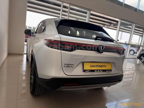 2024 HONDA HR-V 1.5 HİBRİT BOYASIZ