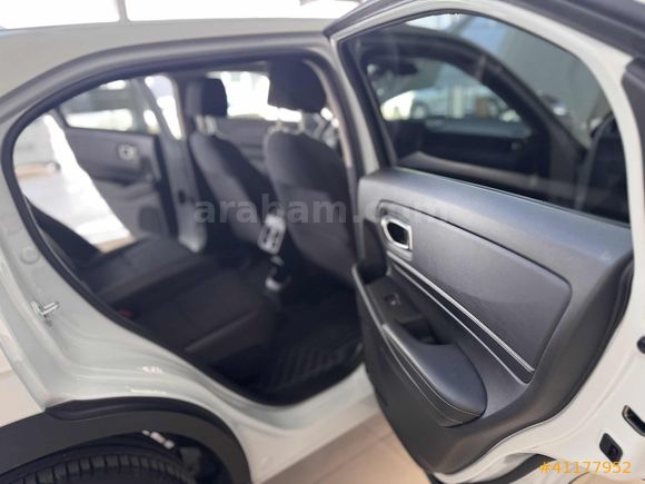 2024 HONDA HR-V 1.5 HİBRİT BOYASIZ